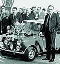 Sieger der Rallye Monte Carlo 1964: Hopkirk/Liddon auf Mini Cooper S.